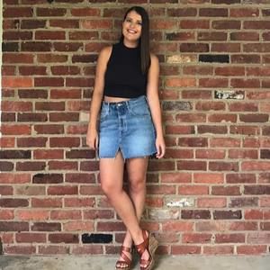 Meet your Posher, Casey